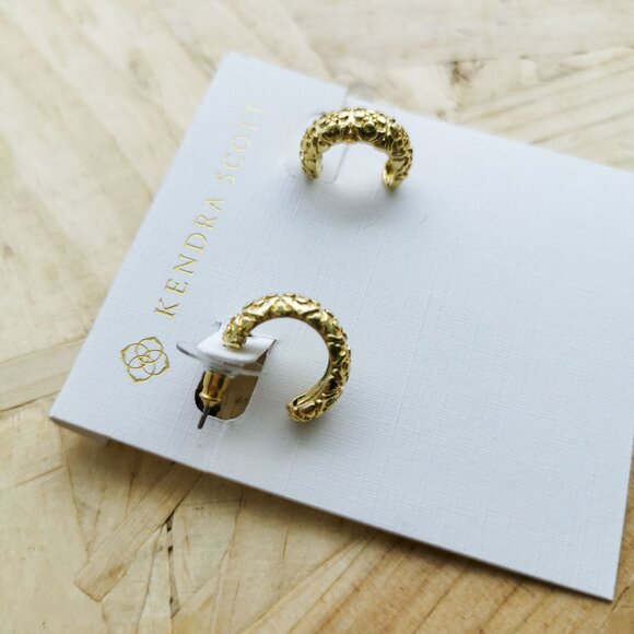 NEW Kendra Scott Harper Huggie Earrings Gold - Picture 5 of 5